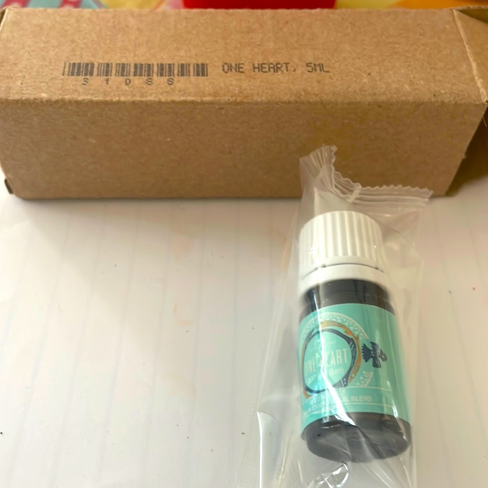 YLEO One Heart 5 ML